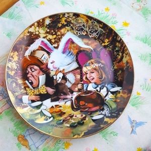 Alice in Wonderland 'The Mad Hatters Tea Party' Collector Plate